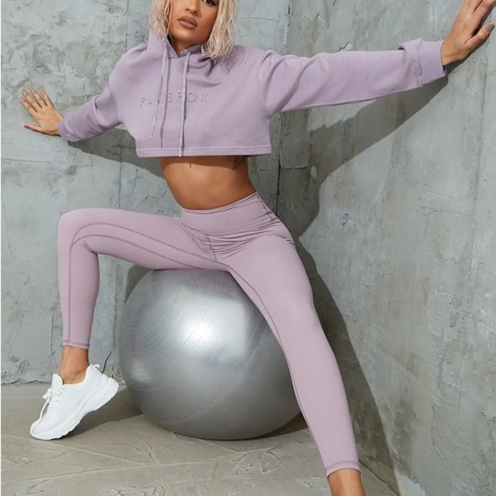 PRETTYLITTLETHING Mauve Dropped Hem Cropped Hoodie